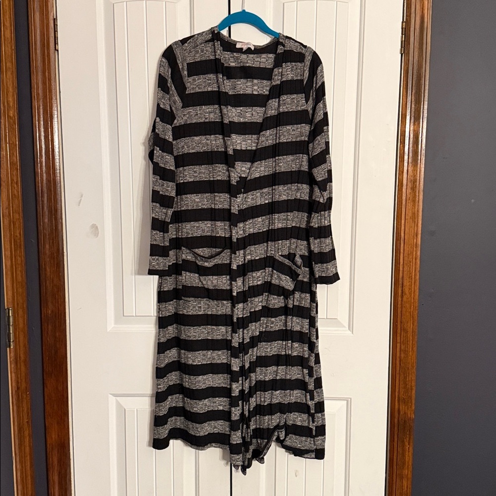 LuLaRoe Black and Gray Knit Cardigan
